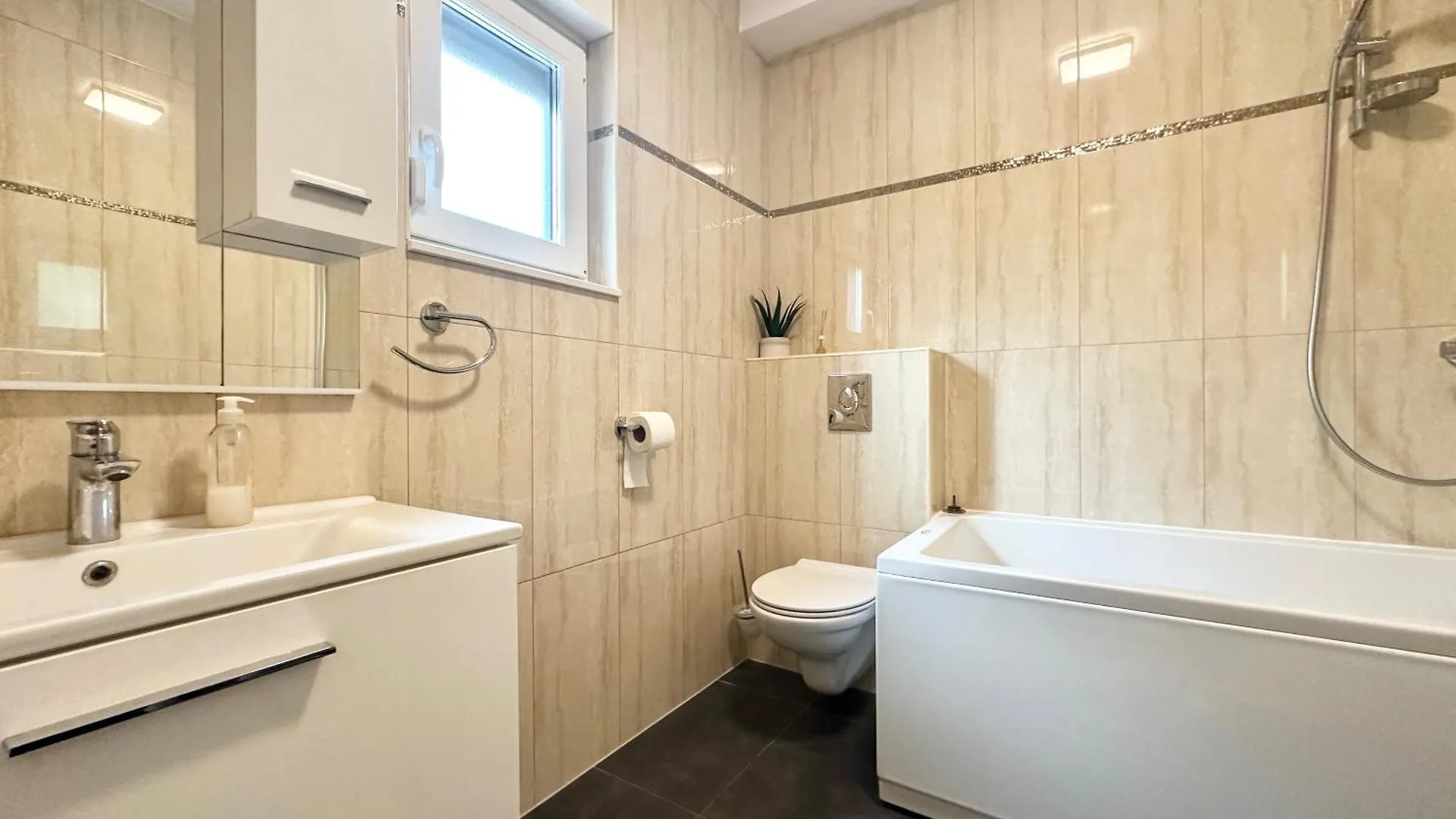 Villa Ivana - Sea View - Trogir, Ciovo Donji Okrug